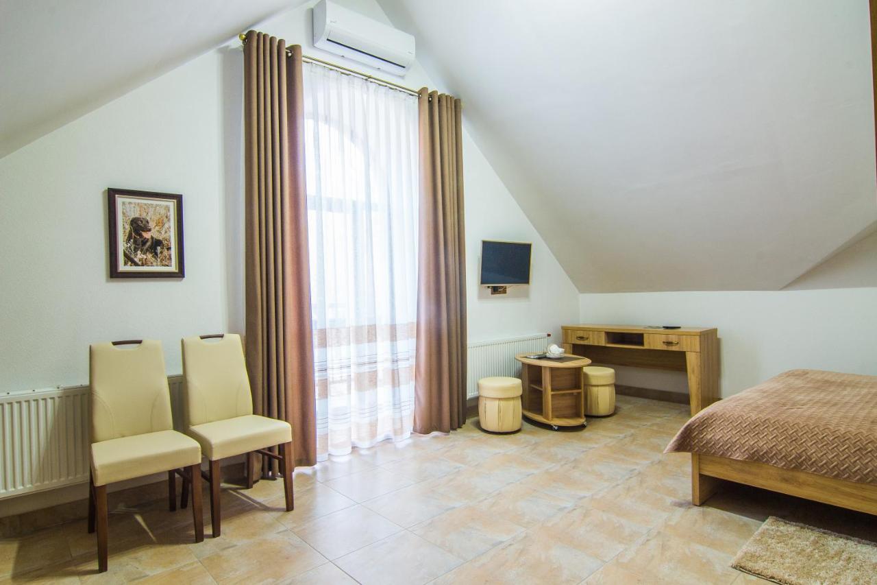 Мисливець В Комплексі "Сокіл" Hotell Susk Eksteriør bilde